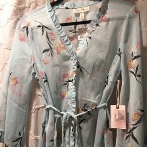 Maternity- top. Brand new